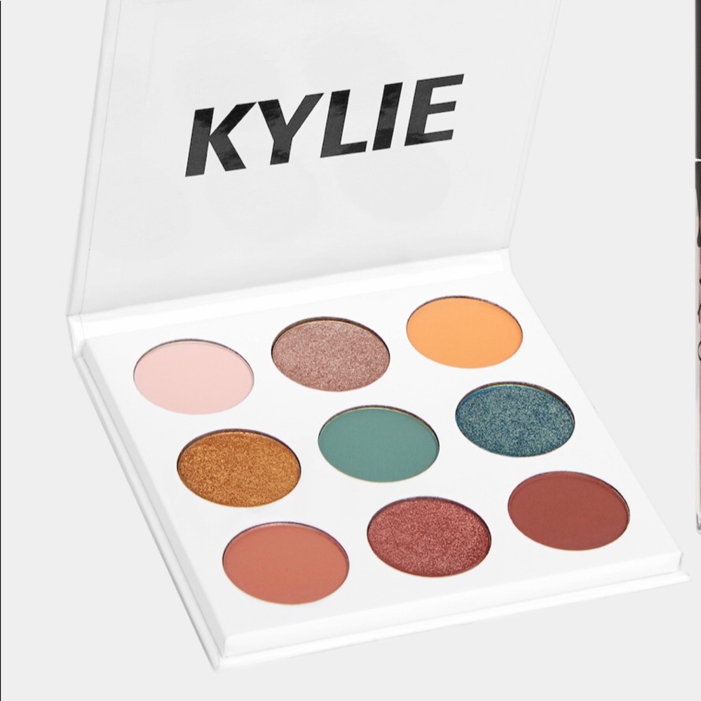 Kylie Blue Honey Palette brand new never used